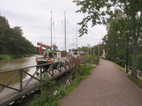 Boats tied up at S&ouml;derk&ouml;ping.
